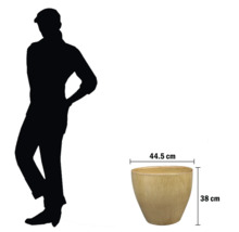 Květináč o rozměrech 44,5 cm x 38 cm