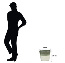 Květináč o rozměrech 29 cm krát 26 cm