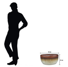 Keramický květináč, 44 cm široký a 21 cm vysoký.