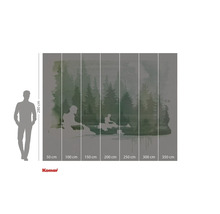 Fototapeta s motivem lesa a sedícími postavami, rozměry 280 x 350 cm.