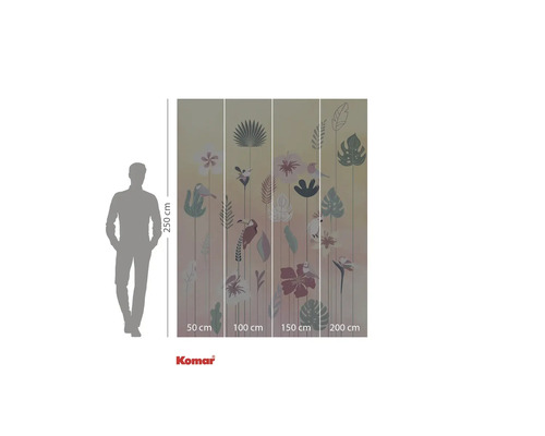 Logo Komar. Nástěnná malba s rostlinnými motivy, rozměry 250 cm výška a 200 cm šířka.
