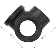 Černá tvarovka T z temperované litiny s rozměry 46 mm