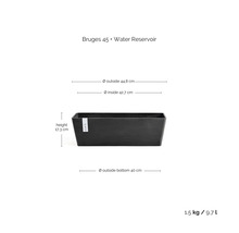 Truhlík Bruges 45 s vodním zásobníkem, nahoře 44,8 centimetru, uvnitř 42,7 centimetru, výška 17,3 centimetru, dole 40 centimetrů, 9,7 litru.