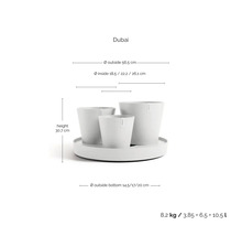 Sada tří květináčů Dubai s podmisku, výška 30,7 centimetrů, průměr 56,5 centimetrů, objem 3,85 až 10,5 litru.