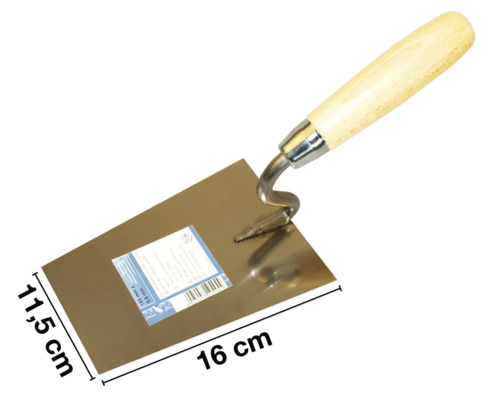 Zednická lžíce s dřevěnou rukojetí o rozměrech 11,5 x 16 cm.