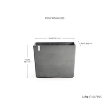 Obdélníkový truhlík ECOPOTS Paris Wheels 85 v šedé barvě, délka 85,2 centimetru, výška 65,8 centimetru, hloubka 39,5 centimetru.