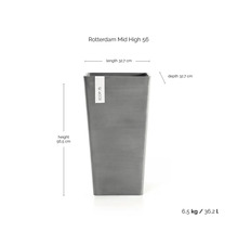 Šedý květináč Ecopots Rotterdam Mid High 56 s rozměry: výška 56,5 centimetrů, délka 32,7 centimetrů a hloubka 32,7 centimetrů.
