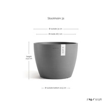 Květináč Ecopots Stockholm 31, kulatý, šedý, průměr 31 centimetrů, výška 23,5 centimetru, hmotnost 2 kilogramy, objem 12,9 litru.