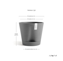 Květináč Ecopots Venice 2 30: vnější průměr 30 centimetrů, vnitřní 27,7 centimetrů, výška 27,5 centimetrů, objem 4 litry.