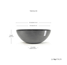 Mísa na rostliny Ecopots Vienna 70 s rozměry: výška 25,50 centimetrů, vnější průměr 70 centimetrů a objem 61,7 litrů.