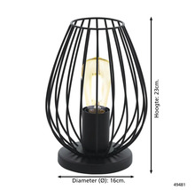 Černá stolní lampa s drátěným rámem o rozměrech: výška 23 cm, průměr 16 cm.