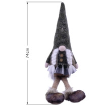 Vánoční skřítek holčička s copy, sukní a špičatou čepicí, výška 74 centimetrů.