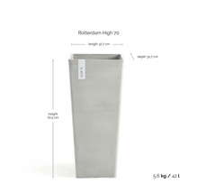 Květináč Rotterdam High 70 s rozměry: výška 70,5 cm, délka 32,7 cm, hloubka 32,7 cm, hmotnost 5,6 kg a objem 42 litrů.