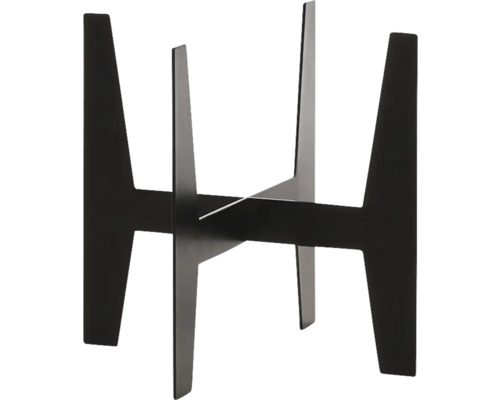 Černý kovový stojan na květiny