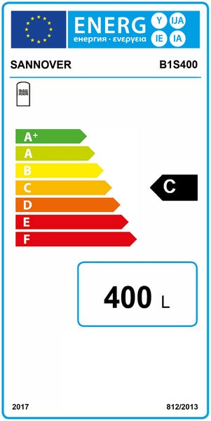 Solární lampa s LED žárovkou v zahradě