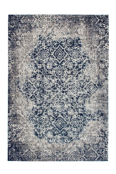 Koberec s modrým vintage vzorem, orientální ornamentální design, obnošený vzhled, obdélníkový.