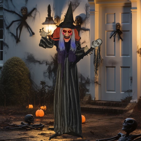Halloweenská dekorace strašidelná čarodějnice s lebkou v ruce