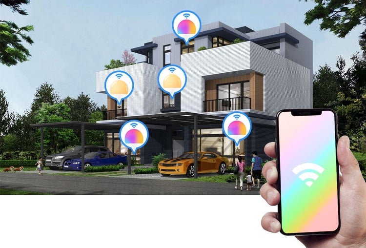 Moderní vila s inteligentním ovládáním osvětlení pomocí aplikace v chytrém telefonu přes wifi, znázorněno symboly u svítidel na domě.